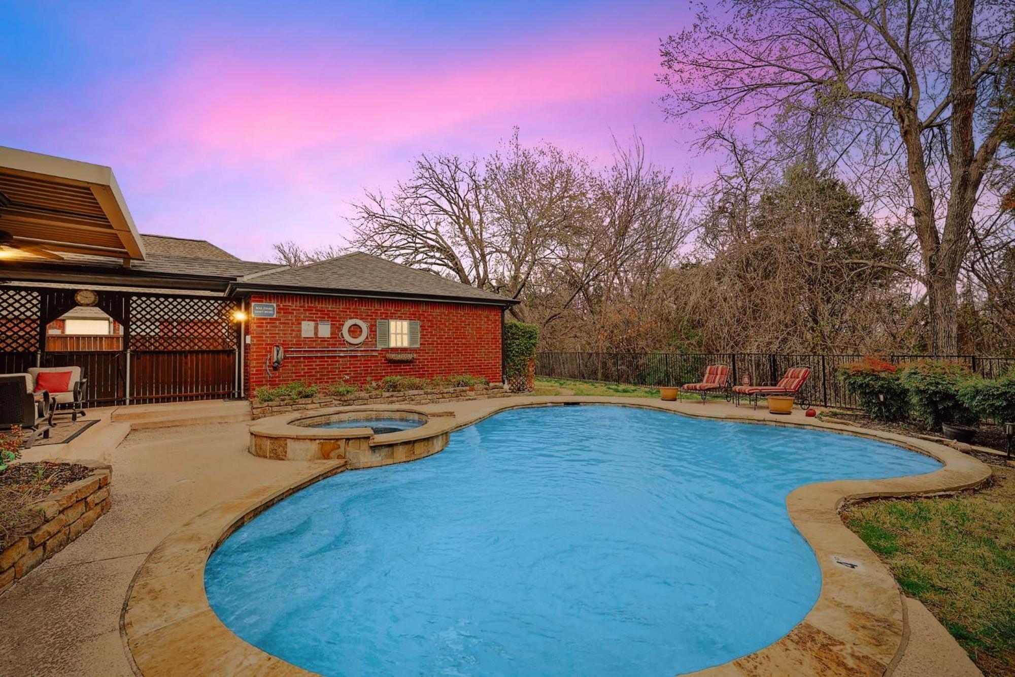 Dfw Getaway - 4 Bedrooms Pool Oasis Media Room Flower Mound Экстерьер фото